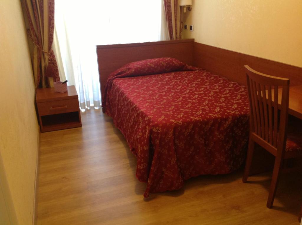 Готель Residenza Fermi Рим Номер фото